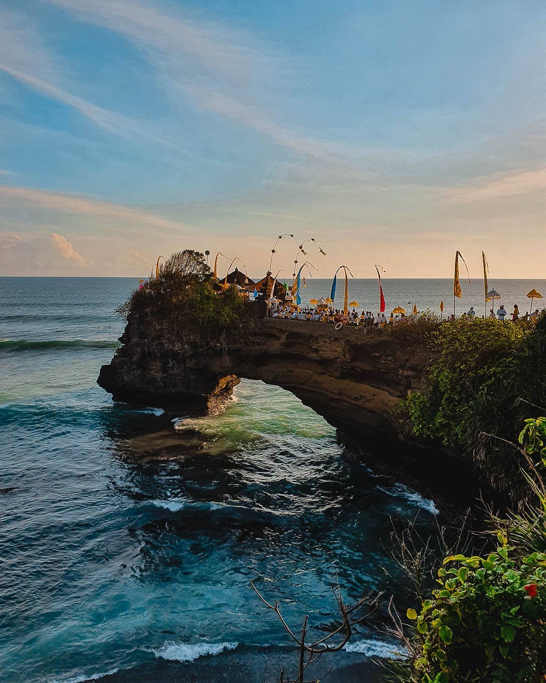 Kinh nghiệm du lịch Bali tự túc - Đền Tanah Lot